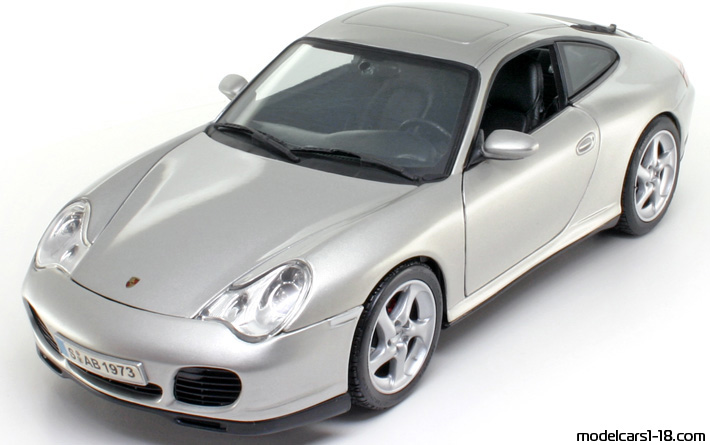 2002 - Porsche 911 Carrera 4S (996) Maisto 1/18 - Предна лява страна