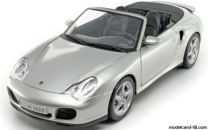 2004 - Porsche 911 Turbo (996) Maisto 1/18 - Front left side