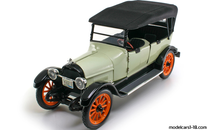 1917 - REO Touring Signature Models 1/18 - Предна лява страна