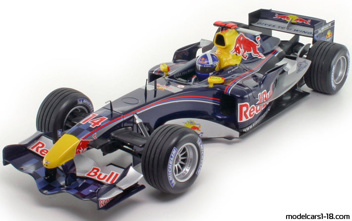 2005 - Red Bull Cosworth RB1 Minichamps 1/18 - Front left side