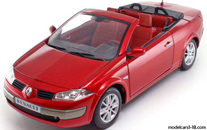 2003 - Renault Megane CC dCi Solido 1/18 - Предна лява страна