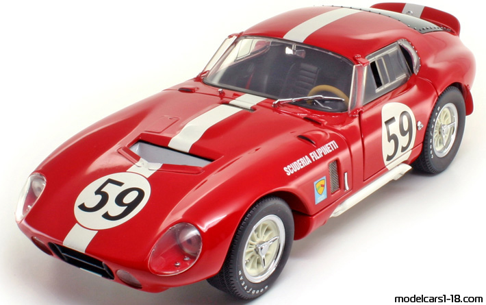 1965 - Shelby Daytona Cobra Exoto 1/18 - Передняя левая сторона