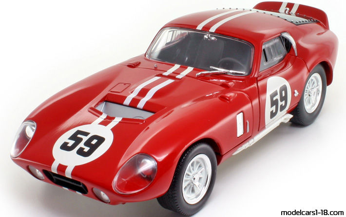 1965 - Shelby Daytona Cobra Road Signature 1/18 - Предна лява страна