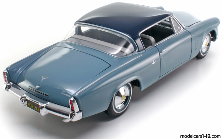 Studebaker Champion Starliner (coupe) 1953 Maisto 1/18 - Details