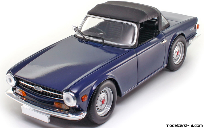 1969 - Triumph TR6 ERTL 1/18 - Vorne linke Seite