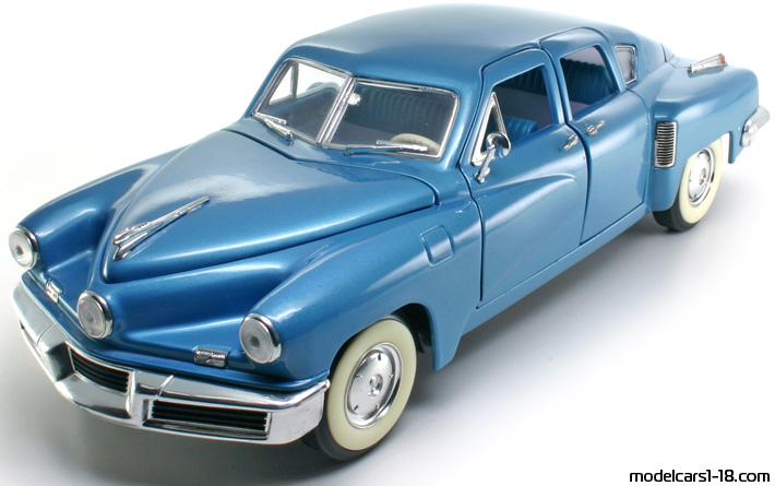 1948 - Tucker Torpedo Road Signature 1/18 - Передняя левая сторона