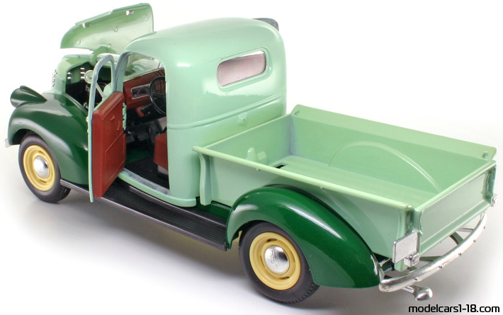 1946 chevy truck diecast