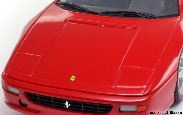 Ferrari F355 (coupe) 1995 UT 1/18 - Details