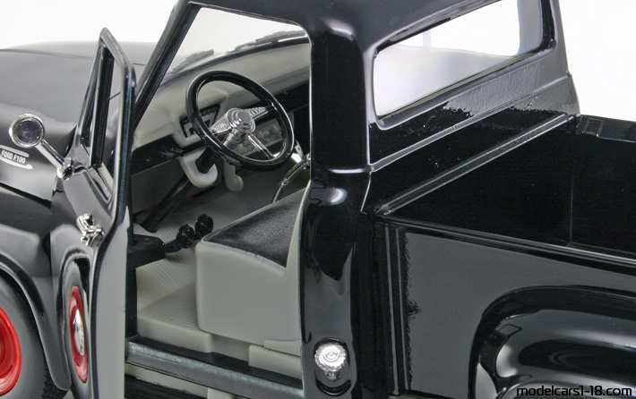 Road Legends 1953 Ford Pick up 1 18th Scale for sale online 