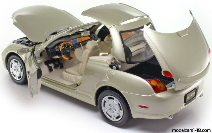 Every single 1:18 convertible with a functional top | Page 2