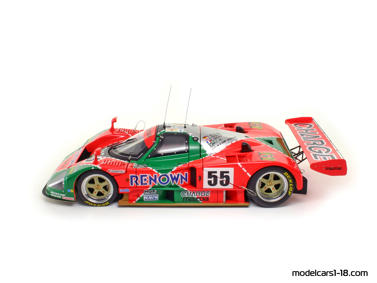 Mazda 787B (racing car) 1991 AutoArt 1/18 - Gallery