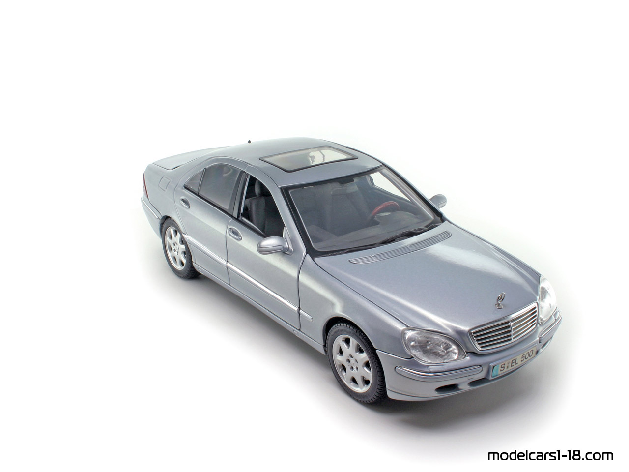 Mercedes S 500 (W220) (sedan) 1999 Maisto 1/18 - Gallery