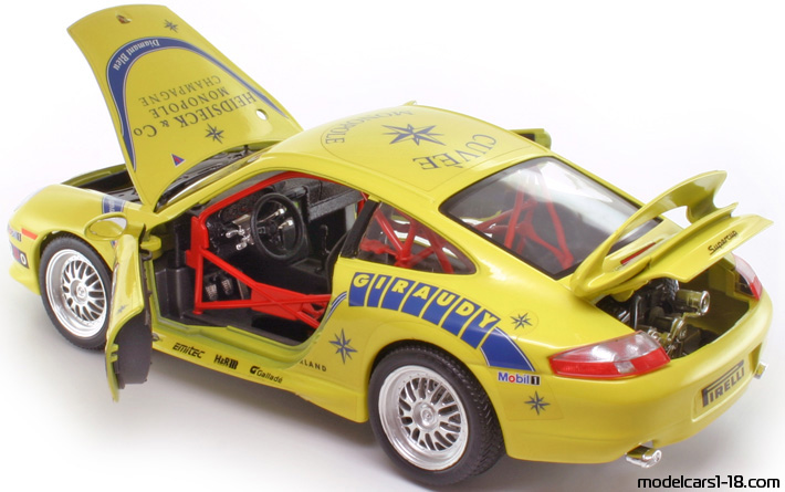 burago porsche 911 carrera 1997