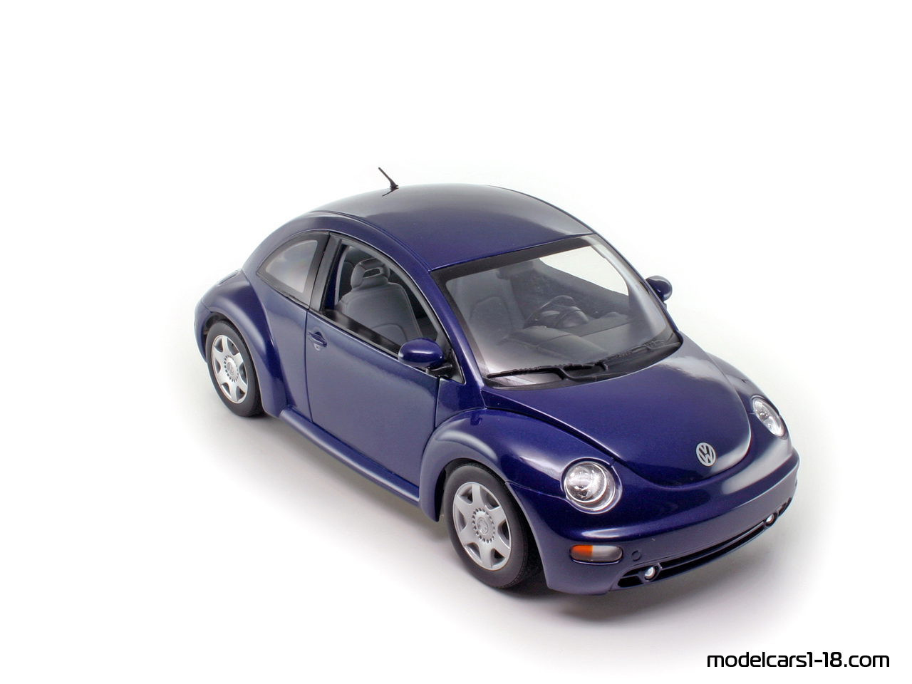 Volkswagen New Beetle (coupe) 1998 Gate 1/18 - Gallery