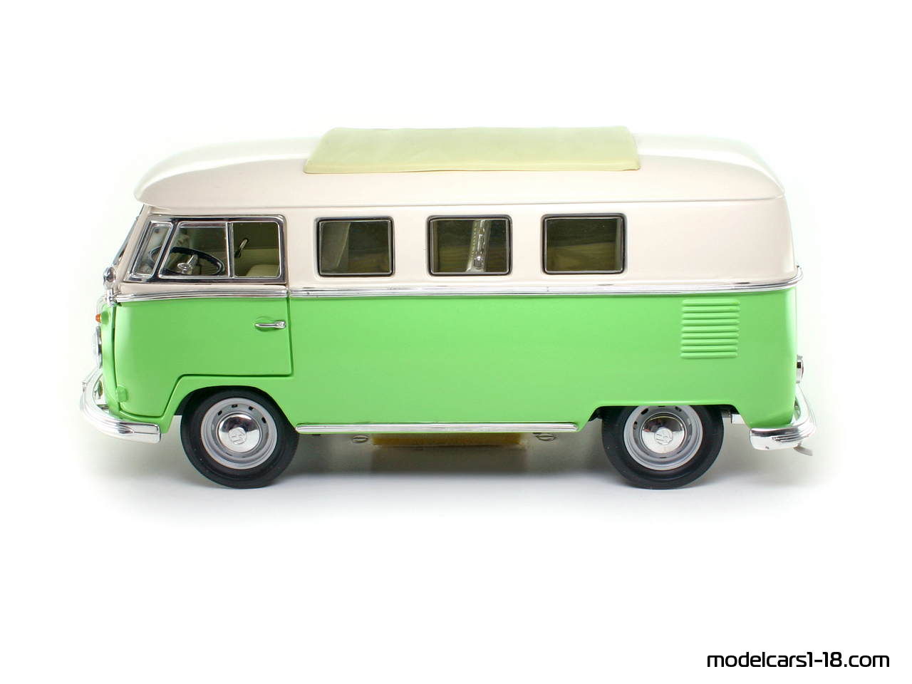 Volkswagen Microbus (microbus) 1962 Road Signature 1/18 - Gallery